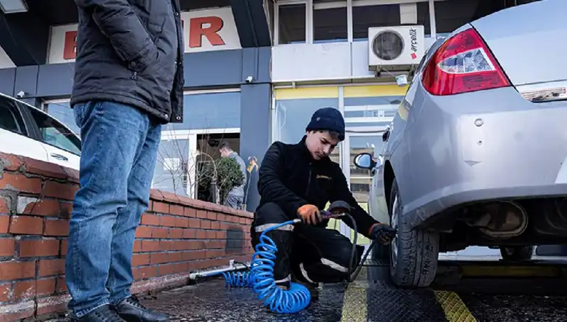 Hatalı Lastik Basıncı, Trafikte Tehlikeyi Artırıyor: Kazaların Başlıca Sebebi