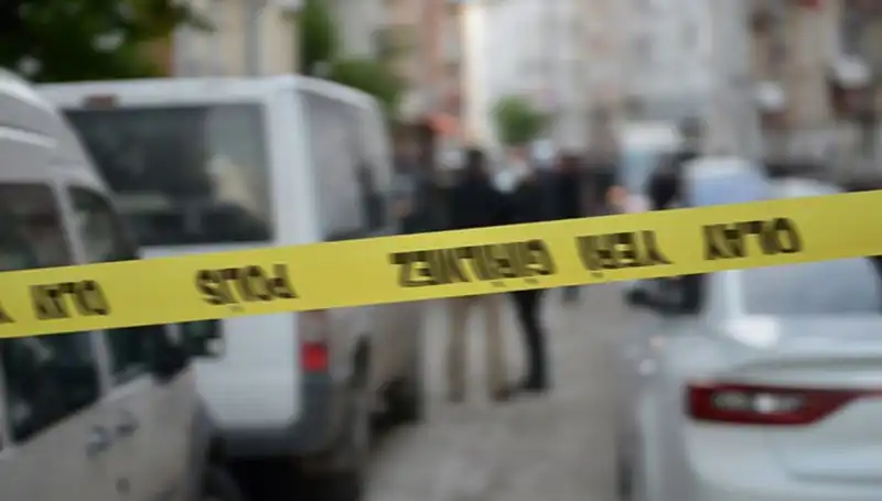 Satır ve Bıçaklı Kavga: Herkesin Sadece İzlediği Olayda 1 Ölü, 1 Yaralı