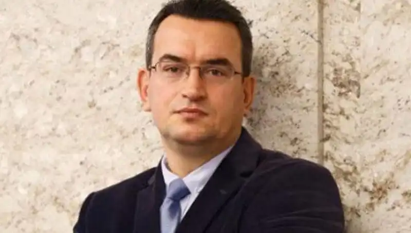Metin Gürcan: DEVA Partisi’nin Öne Çıkan İsimlerinden Biri