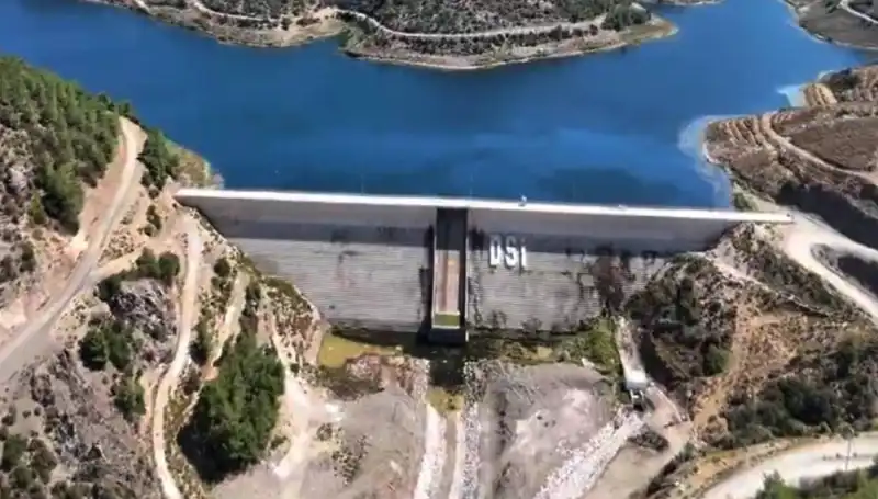 Çeşme’nin Su Sorununa Çözüm: Kesintiler Yakında Tarih Oluyor!