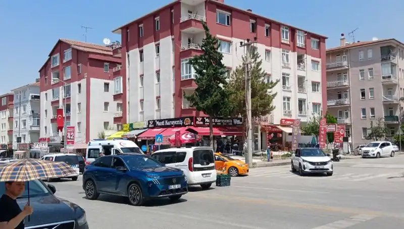 Taksi ile Otomobil Çarpıştı: Kaza Anı ve Sonrası Raporu