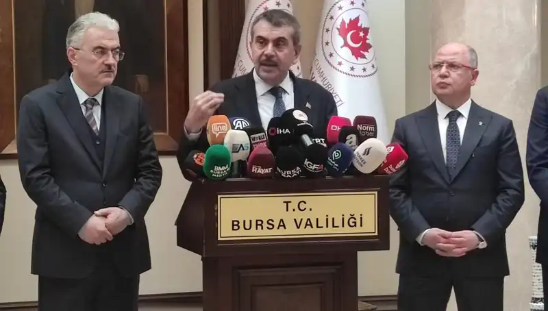 Bakan Tekin, Protestolara Katılan Çalışanlara Yaptırım Uygulanacağına Dikkat Çekti