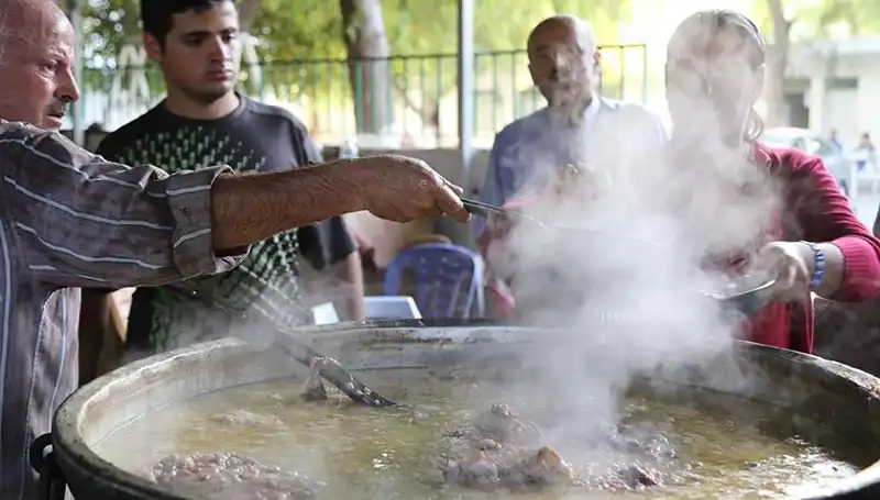 Gadir-i Hum Bayramı: Anlamı, Gelenekleri ve Kutlama Mesajları