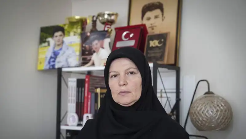 15 Temmuz’un Unutulmaz Kahramanı: 16 Yaşındaki Mahir Ayabak’ın Annesinin Bitmeyen Acısı