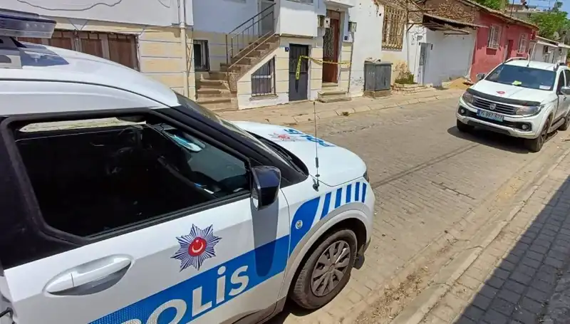 Evden Gelen Garip Kokular, Üç Gün Sonra Serin Bir Gerçeği Ortaya Çıkardı