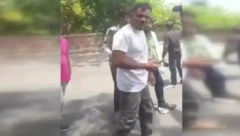 11A Yolcusunun Şaşırtıcı Deneyimi: "Biri Beni Yakaladı"