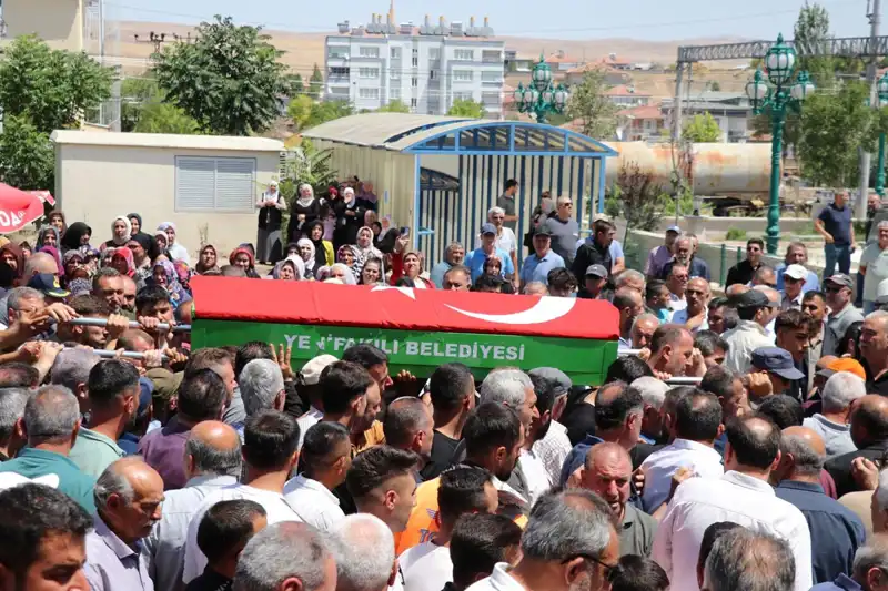 MHP'li Belediye Başkanı, Vefatının Ardından Son Yolculuğuna Dualarla Uğurlandı