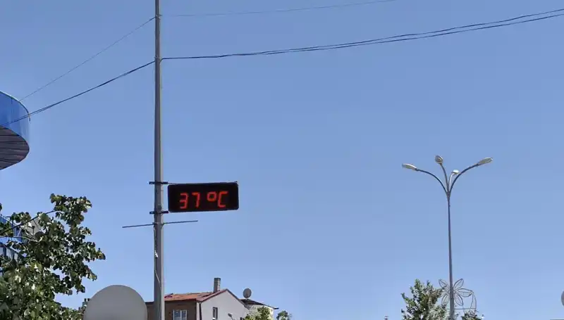 Termometreler Sıfırıncı Sınırı Geçti: Bir İlçede 38 Dereceyi Buldu!