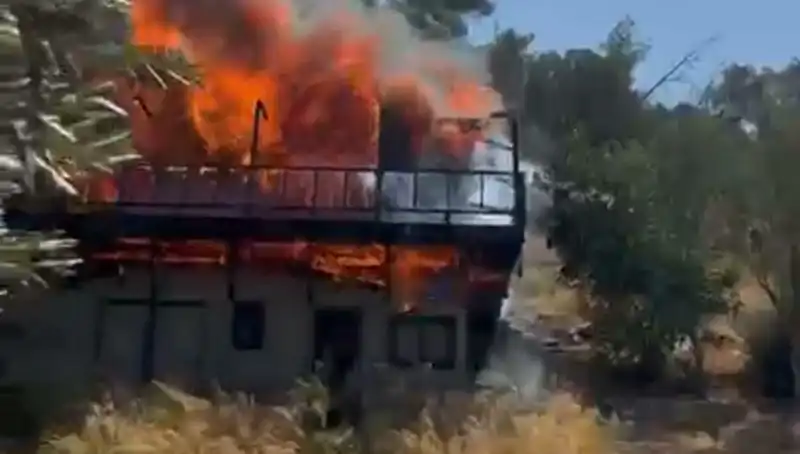 Bodrum'da Çıkan Yangın, Ekipleri Hızla Harekete Geçirdi