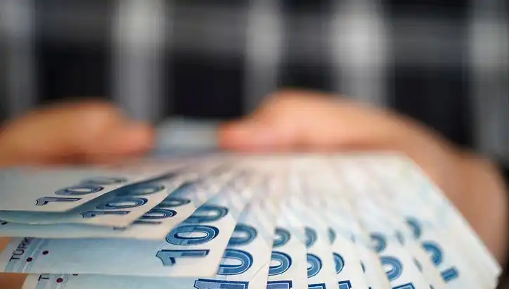 Temmuz 2025'te Emekli Promosyonları: Hangi Bankalar Ne Kadar Teklif Ediyor?