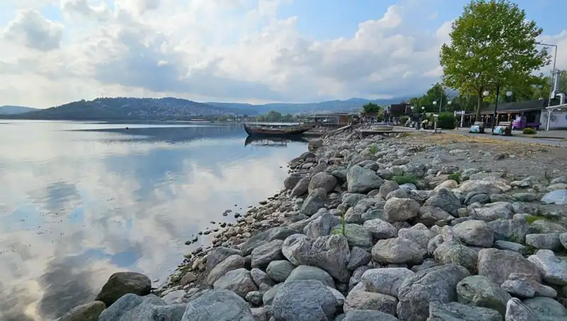 Sapanca Gölü'nde Su Seviyesindeki Düşüş, Yerel Ekosistemi Tehdit Ediyor