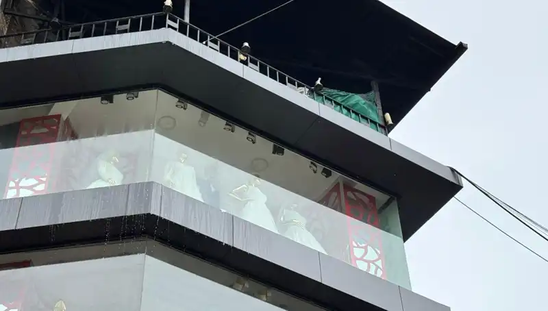 Giyim Mağazasında Yangın: Müşteriler Arasında Panik ve Kaos Yaşandı
