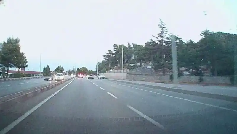 Otomobil ve Motosiklet Çarpıştı: Kaza Anı ve Ayrıntılar