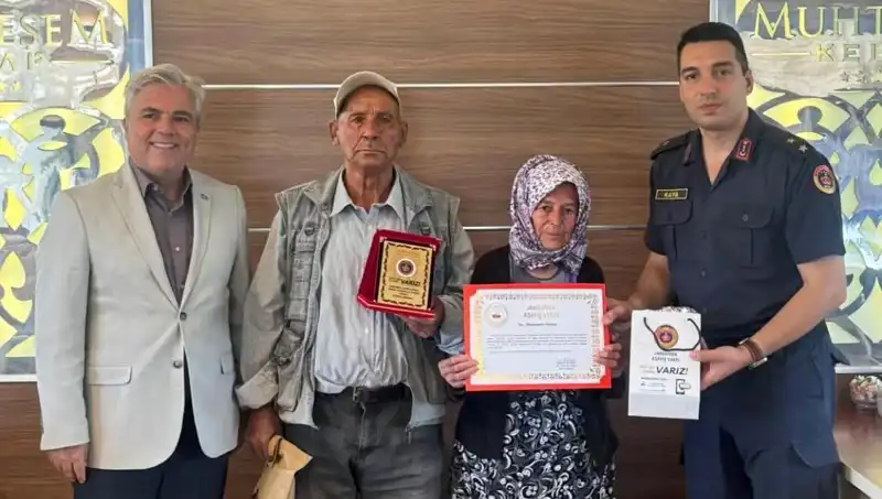 Hayatlarını Değiştiren İyilik: Aile Evi Jandarmaya Bağışladı