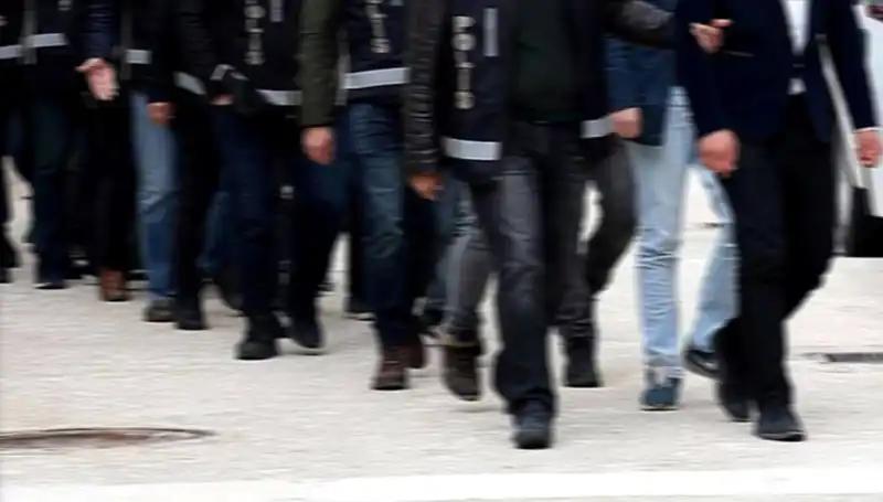 Dünyanın Dört Bir Yanında Kadın Profilleriyle Gasp Tuzağı: "Balkız" Olayı