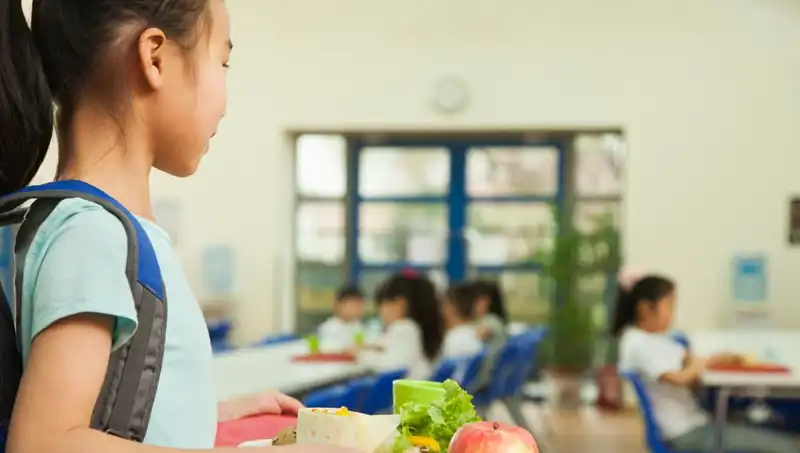 İspanya'da Obeziteyle Mücadele: Yağlı Yiyecekler Menülerden Çıkarılacak