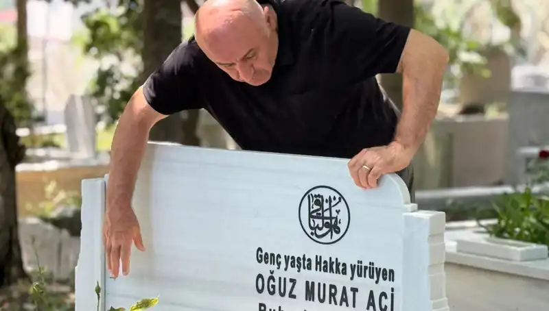 Aci Ailesinin Unutulmaz Babalar Günü: Hüzün ve Anılar Bir Arada