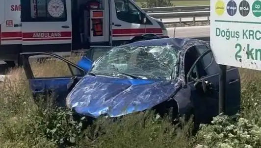 Kontrolden Çıkan Araç Takla Attı: Çarpıcı Kaza Anı Güvenlik Kamerasında