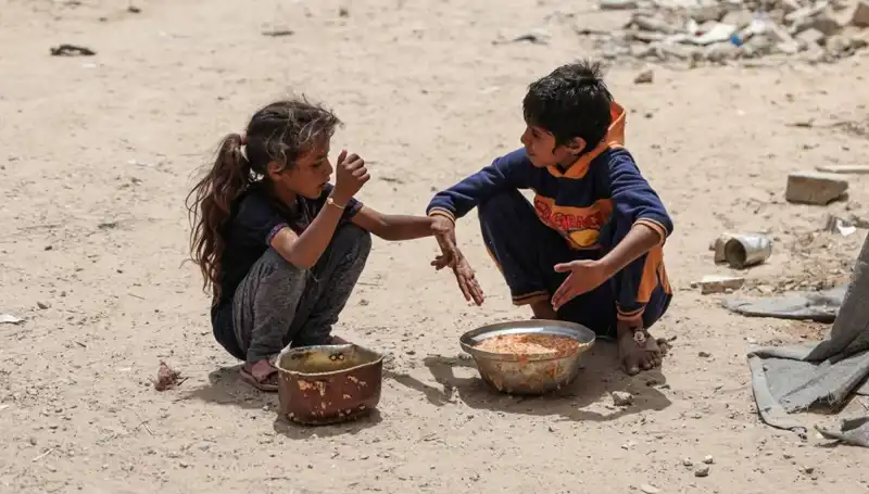 Gazze'de Açlık Korkunç Bir Bedel Aldı: Dört Yaşındaki Çocuk Hayatını Kaybetti