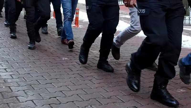 MİT ve Emniyetin İş Birliğiyle FETÖ'ye Büyük Darbe: Gözaltılar ve Detaylar