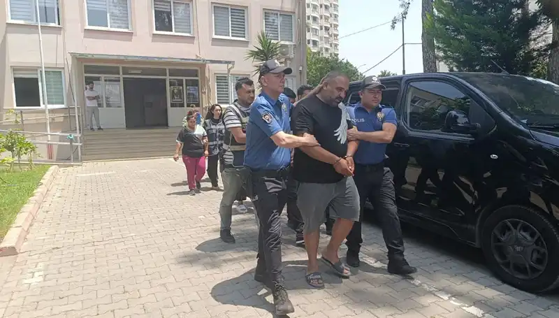 Adana'da Dolandırıcılık Operasyonu: 4 Kişi Tutuklandı, Detaylar Şok Edici!